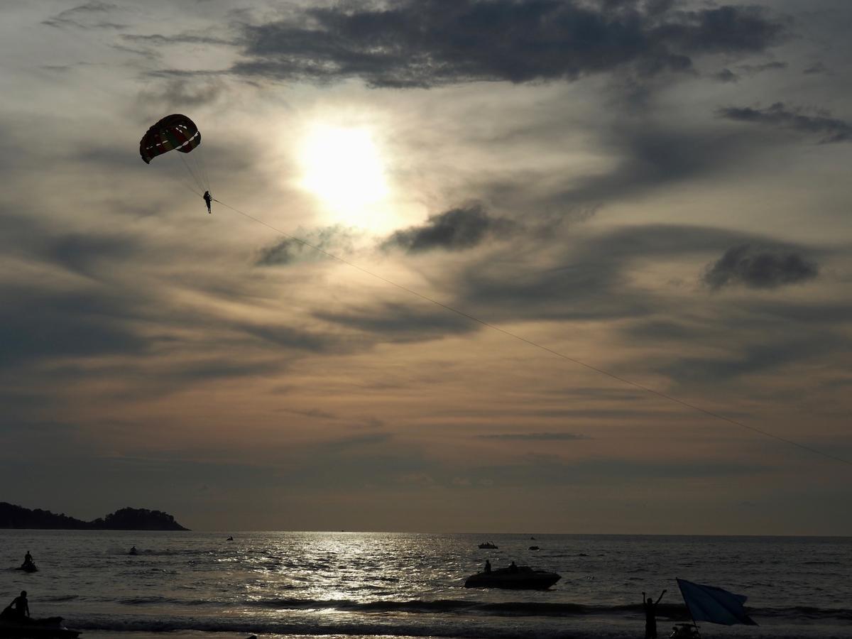 Sawasdee Mansion Hotel Patong ภายนอก รูปภาพ